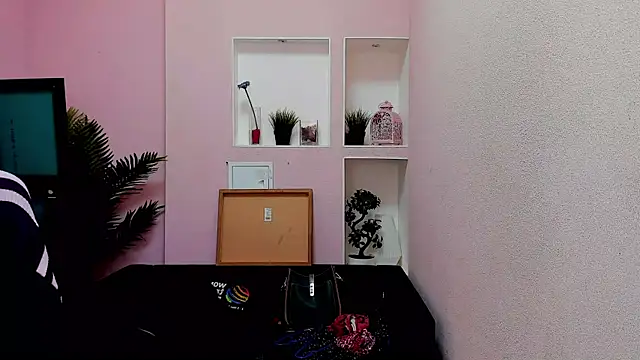 Persephoni online show from January 2025 08:36:01 AM