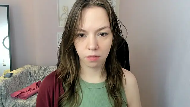Snapshot of Persephoni chatting on June 2026 08:20:02 PM Persephoni online show from June 2026 08:20:02 PM