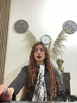 LiaVillalobos online show from April 2026 01:39:02 PM