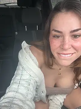 Snapshot of LeaGambit__ chatting on February 2026 06:15:02 PM LeaGambit online show from February 2026 06:15:02 PM