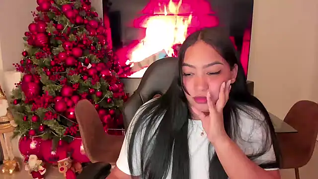 brunetenikole02 online show from December 2025 03:01:02 AM