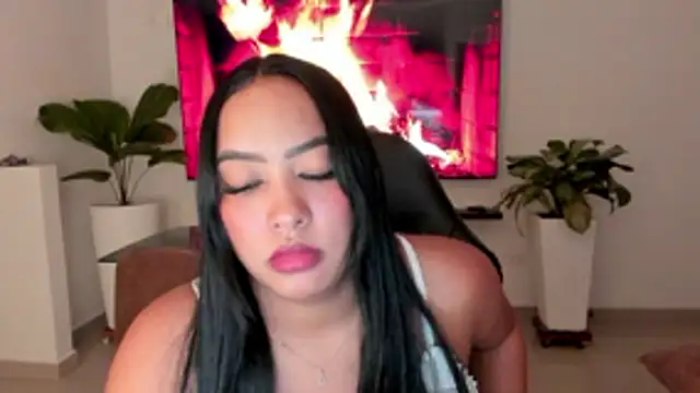 brunetenikole02 online show from April 2026 02:26:02 AM
