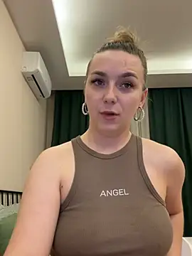 Snapshot of Janeee chatting on January 2025 03:00:01 PM Janeee online show from January 2025 03:00:01 PM