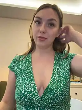 Snapshot of Janeee chatting on March 2025 06:33:02 AM Janeee online show from March 2025 06:33:02 AM