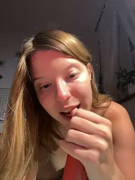 kimczii online show from March 2025 12:11:01 PM