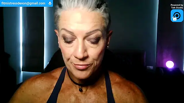 Snapshot of Devon2020 chatting on July 2026 11:01:02 AM Devon2020 online show from July 2026 11:01:02 AM