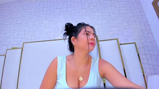 paola rodriguez online show from September 2025 11:44:01 AM