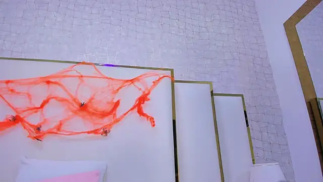 paola rodriguez online show from October 2025 10:34:02 AM