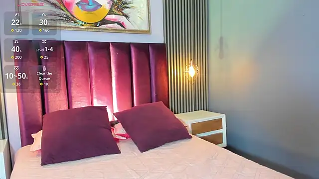 LauraAristizabal online show from October 2025 12:45:02 PM