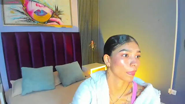 LauraAristizabal online show from April 2026 12:18:02 PM