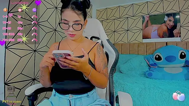 vane lopez  online show from March 2026 07:43:02 PM