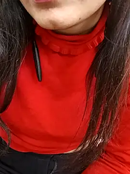 Snapshot of CuteSarikaLIVE chatting on December 2025 04:00:02 AM CuteSarikaLIVE online show from December 2025 04:00:02 AM