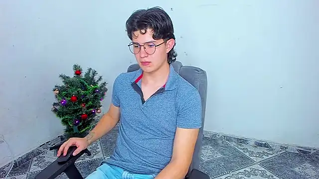 patrik 027 online show from December 2024 08:03:02 PM