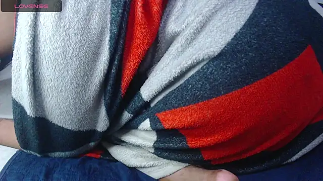 Snapshot of Sexy_night_bm chatting on October 2025 11:58:01 PM Sexy night bm online show from October 2025 11:58:01 PM