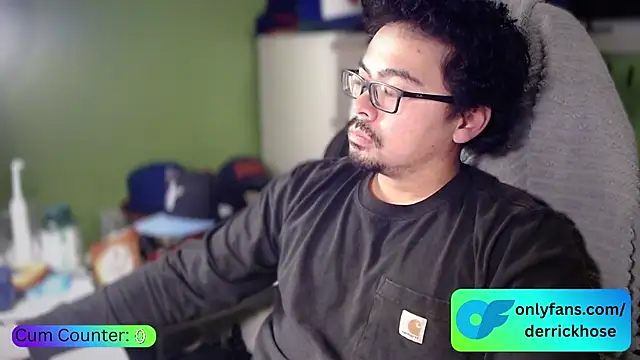 Snapshot of DerrickHose chatting on January 2026 03:41:01 AM DerrickHose online show from January 2026 03:41:01 AM