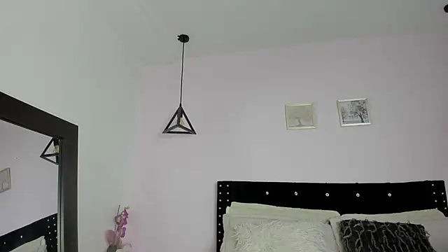 CeliWoods online show from November 2025 11:38:02 AM