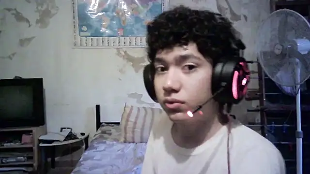 Emv2 online show from December 2025 10:04:02 PM