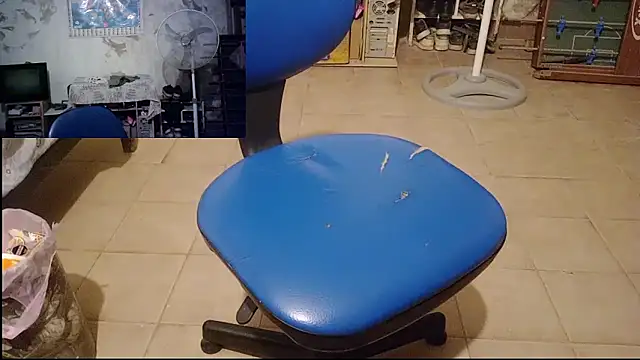 Snapshot of Emv2 chatting on February 2026 05:39:01 AM Emv2 online show from February 2026 05:39:01 AM