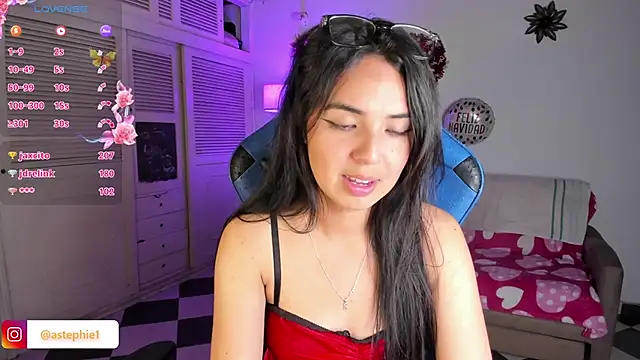 Miss Nicole online show from December 2024 04:16:02 AM