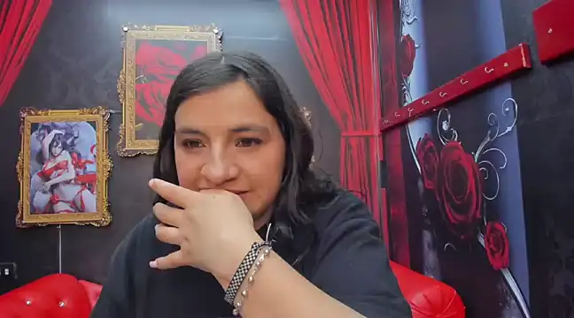 Snapshot of AmaiaDavies chatting on December 2024 01:41:02 AM AmaiaDavies online show from December 2024 01:41:02 AM