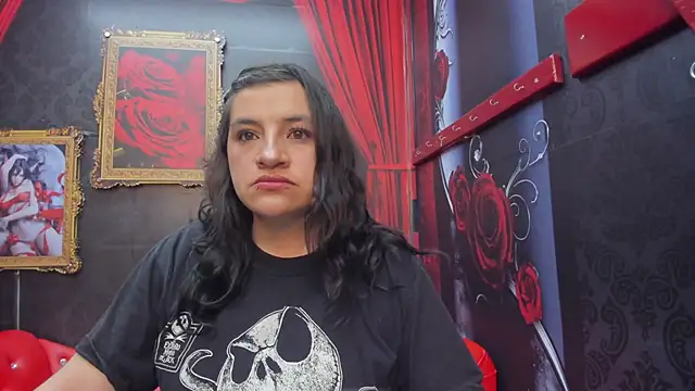 Snapshot of AmaiaDavies chatting on December 2024 01:59:01 AM AmaiaDavies online show from December 2024 01:59:01 AM