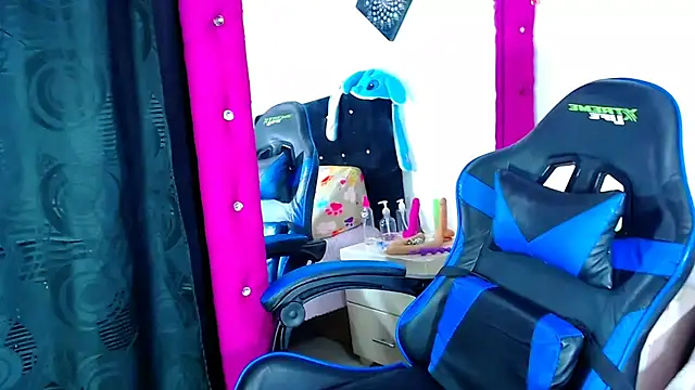 Jenng18 online show from February 2026 03:48:01 AM