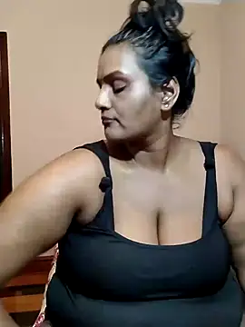 NWC4LYF online show from October 2025 09:35:02 PM