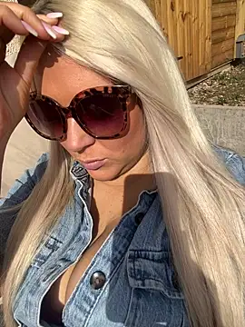 Bustyblondebabe32 online show from March 2025 11:58:02 AM