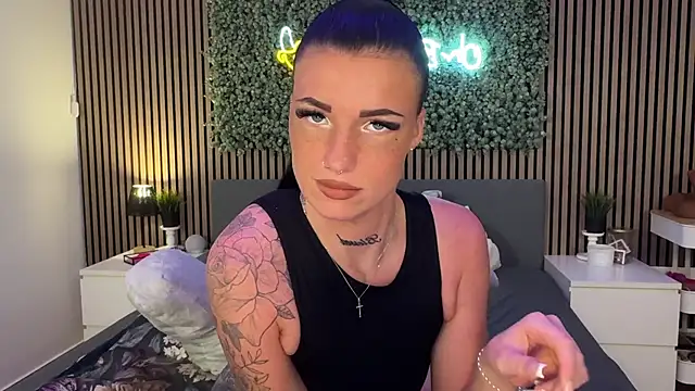 LizaRoxx online show from November 2025 08:52:01 PM