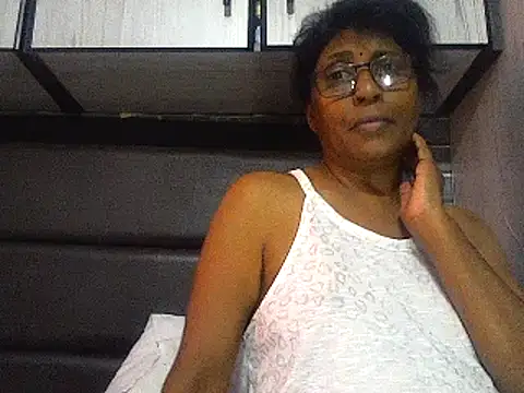 MsAttitude online show from February 2025 11:10:02 AM