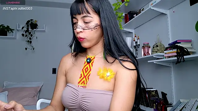 Nikol-JE online show from October 2025 08:03:02 PM