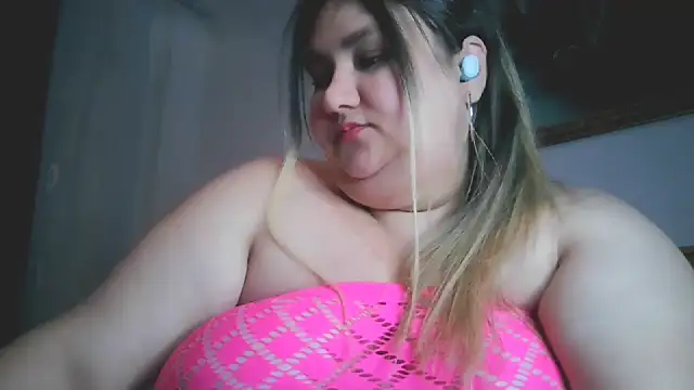 nicholle online show from February 2025 04:25:02 AM