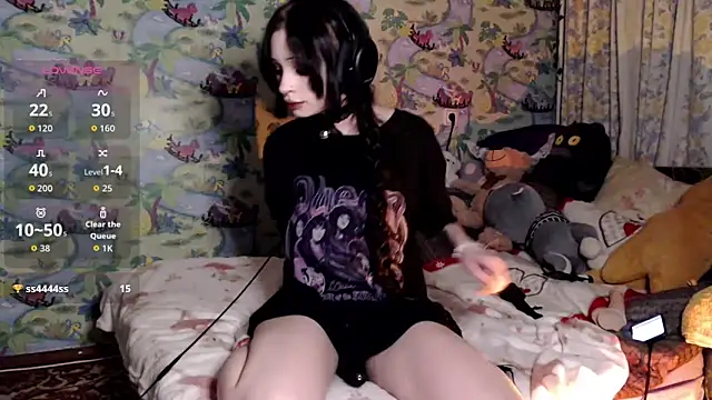 Snapshot of Kirishiki_Retta chatting on February 2026 06:28:02 PM Kirishiki Retta online show from February 2026 06:28:02 PM