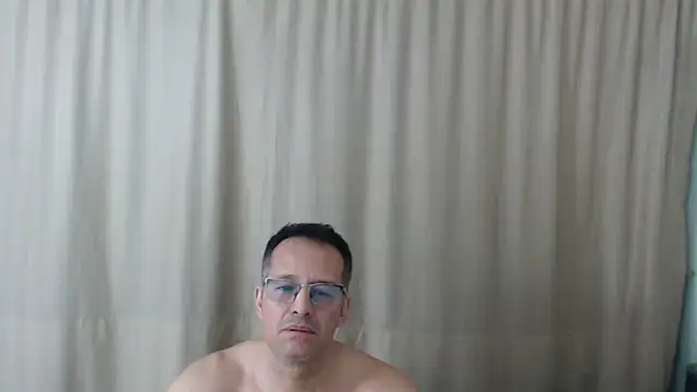 Daddyhot Alejo online show from May 2026 04:26:01 PM