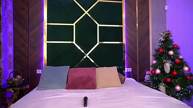 LittleeCutee online show from January 2025 10:39:01 AM