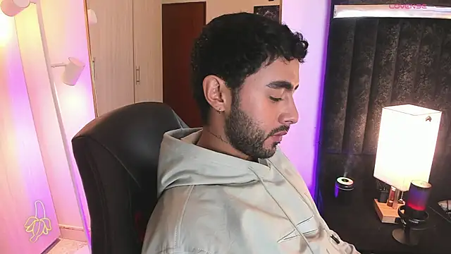 ItsMeEros online show from February 2026 11:09:01 PM