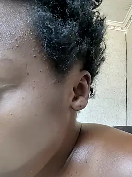 EbonyBuu online show from February 2026 11:47:02 AM