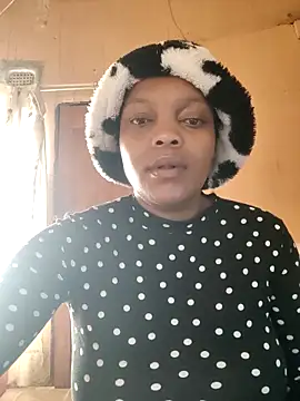 Snapshot of EbonyBuu chatting on May 2026 10:10:02 AM EbonyBuu online show from May 2026 10:10:02 AM