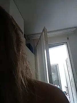 dolcehelena993 online show from July 2026 01:04:02 PM
