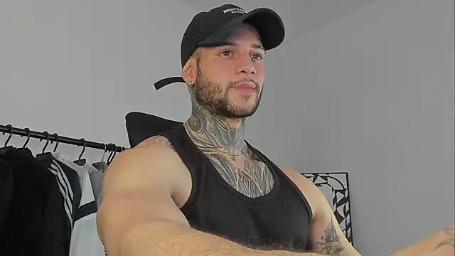  jamesleandros1 online show from October 2025 05:11:01 PM