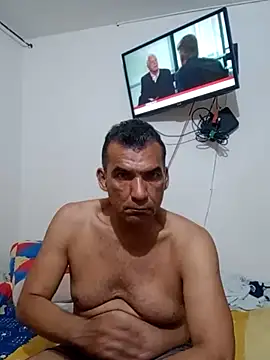 Snapshot of Daddy1972 chatting on September 2025 11:33:02 AM Daddy1972 online show from September 2025 11:33:02 AM