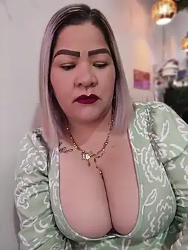 Dalessa Bigtits online show from June 2026 09:38:02 PM