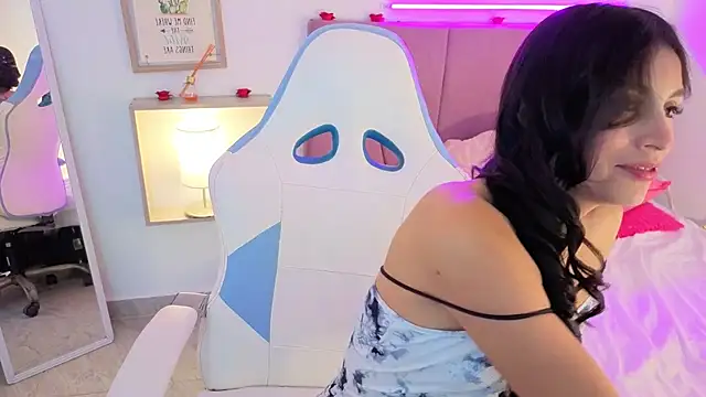 PIA STONE online show from September 2025 09:15:01 PM