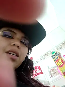 Snapshot of SabinaMerchetti chatting on February 2026 02:53:01 AM SabinaMerchetti online show from February 2026 02:53:01 AM