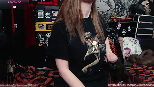 Silentmary online show from February 2025 05:07:01 PM