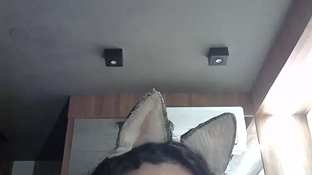 Skinny-Kitten online show from October 2025 12:42:02 AM