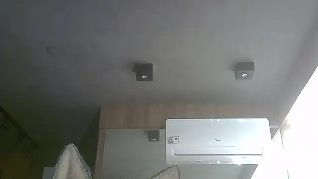 Skinny-Kitten online show from December 2025 12:18:02 AM