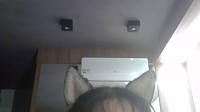 Skinny-Kitten online show from January 2026 12:26:01 AM