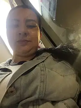 Abril Luv online show from March 2025 12:49:01 AM