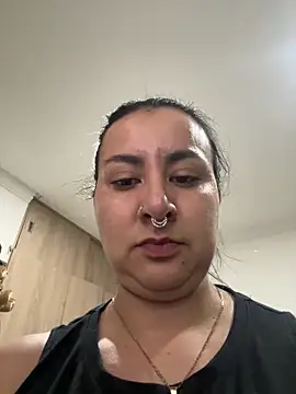 Snapshot of Abril_Luv chatting on June 2026 12:58:01 AM Abril Luv online show from June 2026 12:58:01 AM